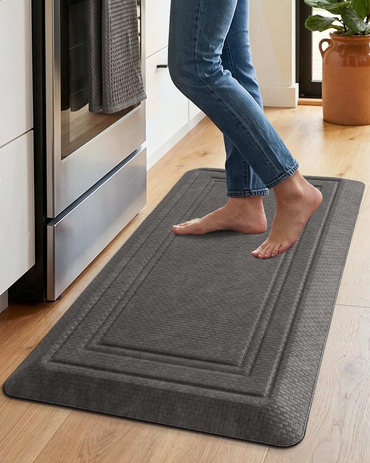 LUMI 0.9" Extra Thick Anti Fatigue Kitchen Floor Mat, High-Density Foam Standing Desk Mat, Tropical Fern Leaf Pattern, Waterproof Non-Slip Comfort Mat for Sink, Office, Laundry, 20"x32", Leaf Brown