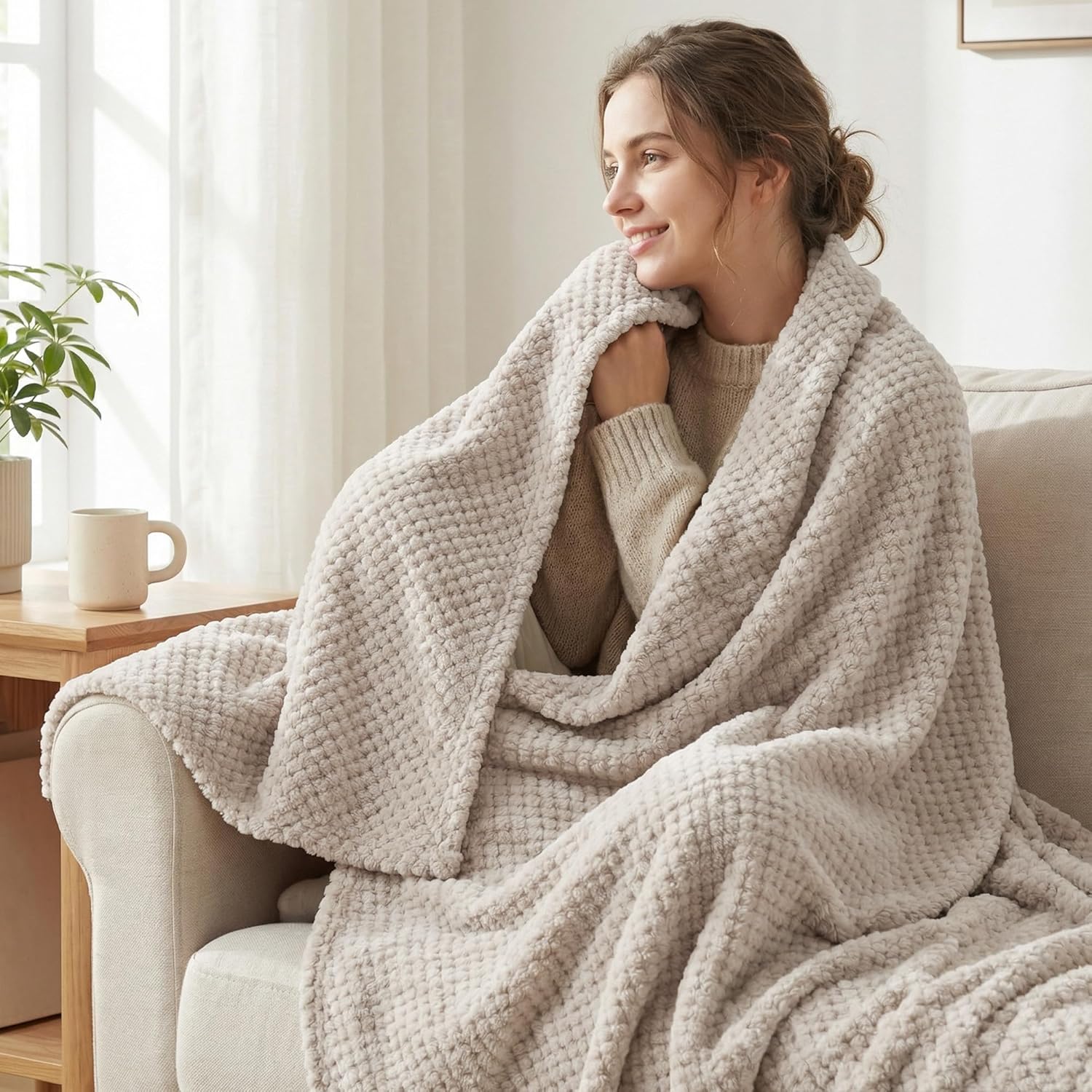 Exclusivo Mezcla Fleece Throw Blanket Extra Large, Super Soft and Warm Blankets for Couch, Sofa and Bed Waffle Textured, Cozy, Fuzzy and Lightweight (Tan, 50x70 Inches)