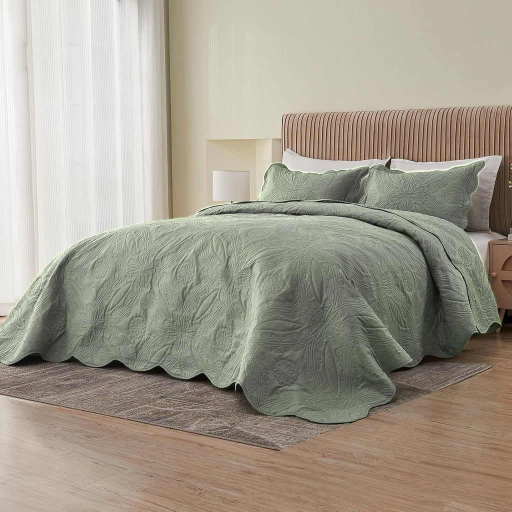 Sage Oversized King Quilt Coverlet Set