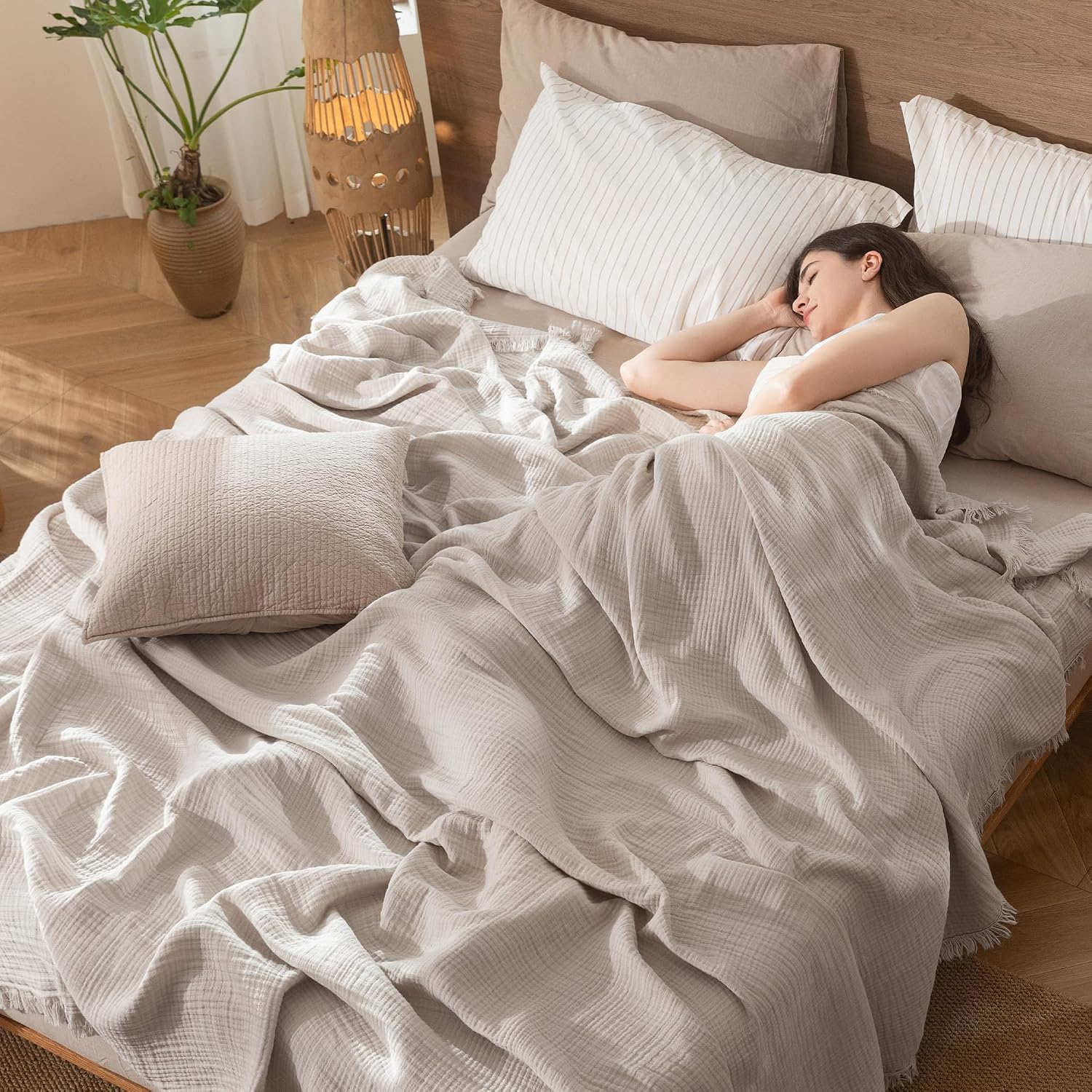 MooMee Muslin Blanket - 100% Cotton 4-Layer Gauze Throw Blanket with All-Around Fringe, Soft Breathable Lightweight Cooling Summer Blankets for Bed Couch (Cream Grey,Super King 108" x 98")