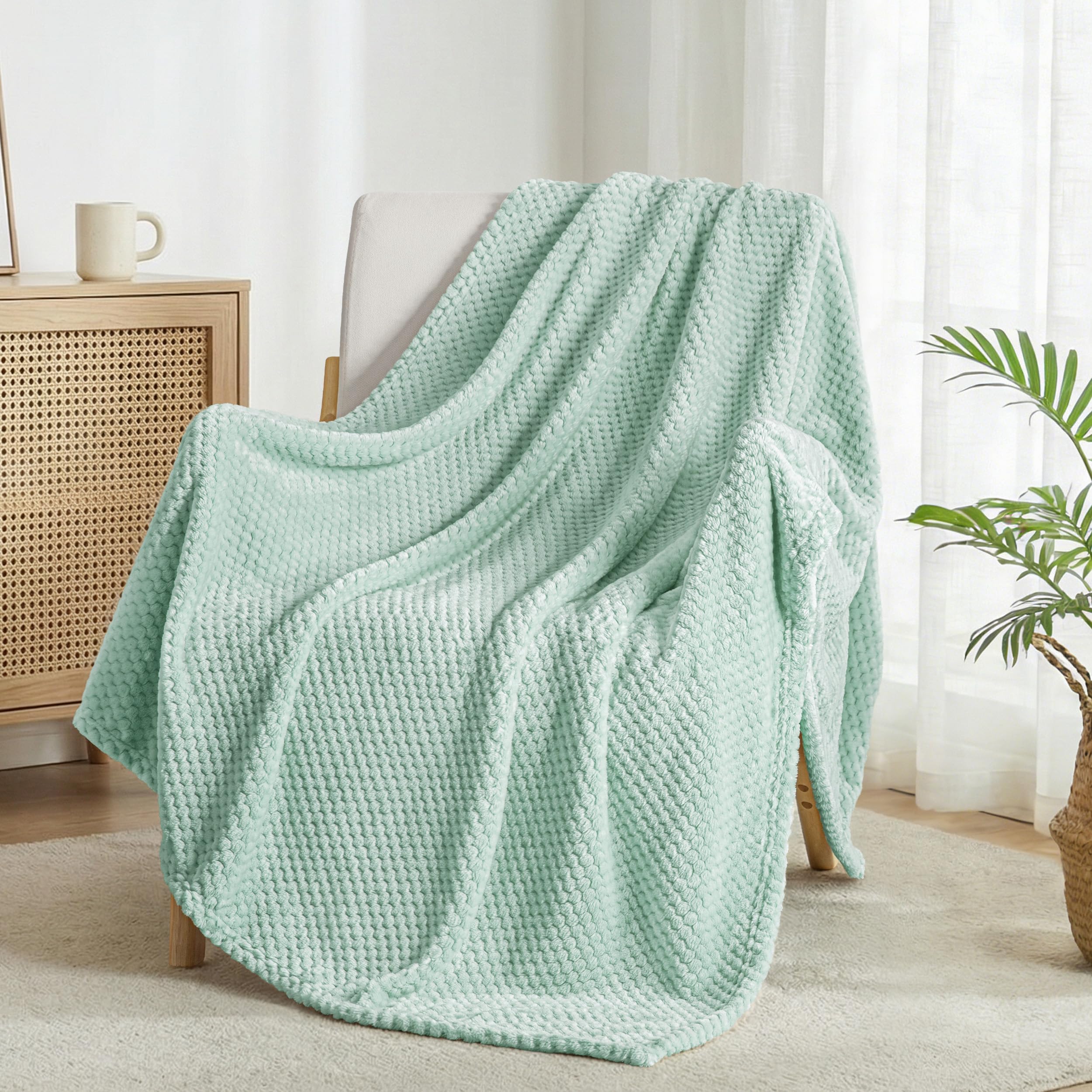 Exclusivo Mezcla Fleece Throw Blanket Extra Large, Super Soft and Warm Blankets for Couch, Sofa and Bed Waffle Textured, Cozy, Fuzzy and Lightweight (Tan, 50x70 Inches)