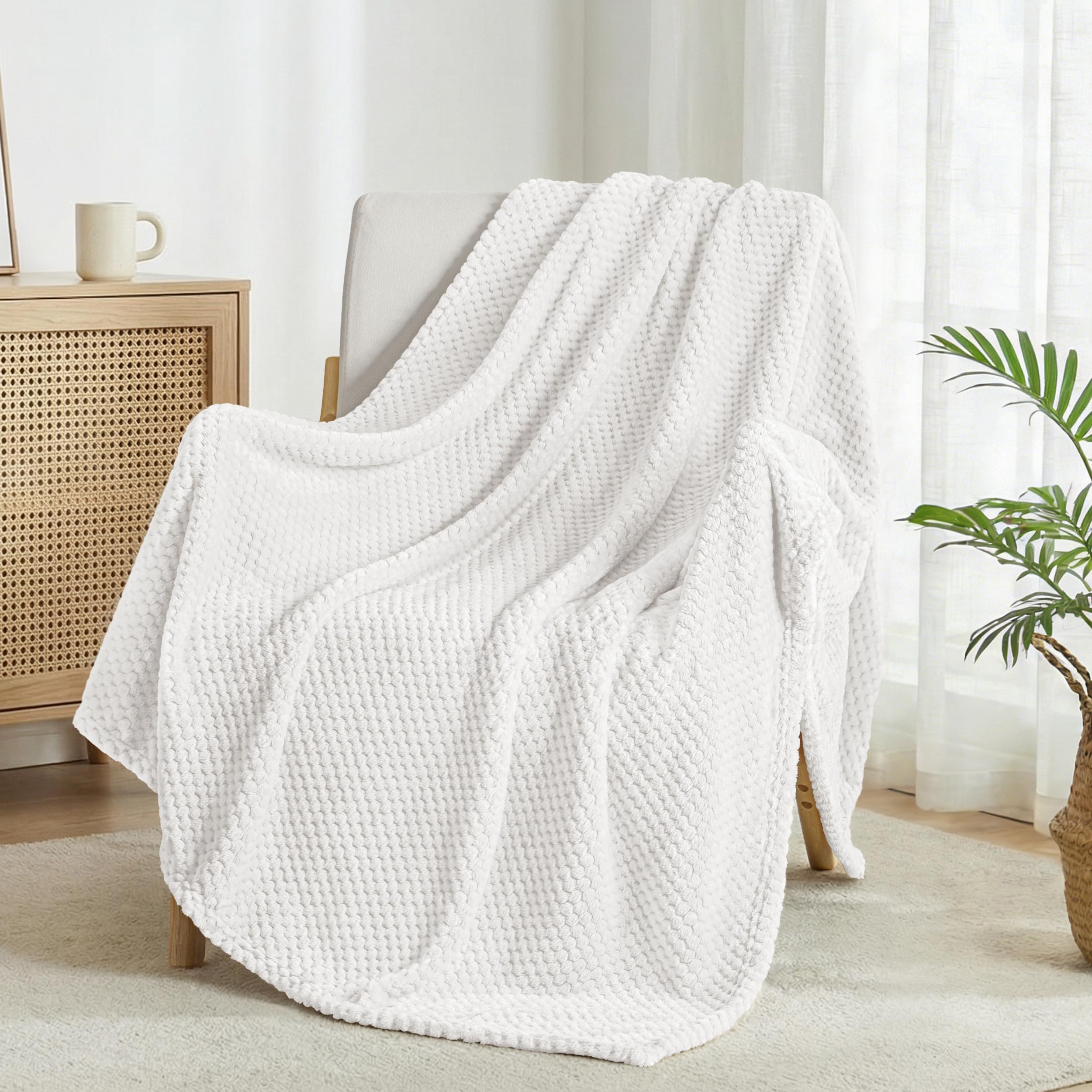 Exclusivo Mezcla Fleece Throw Blanket Extra Large, Super Soft and Warm Blankets for Couch, Sofa and Bed Waffle Textured, Cozy, Fuzzy and Lightweight (Tan, 50x70 Inches)