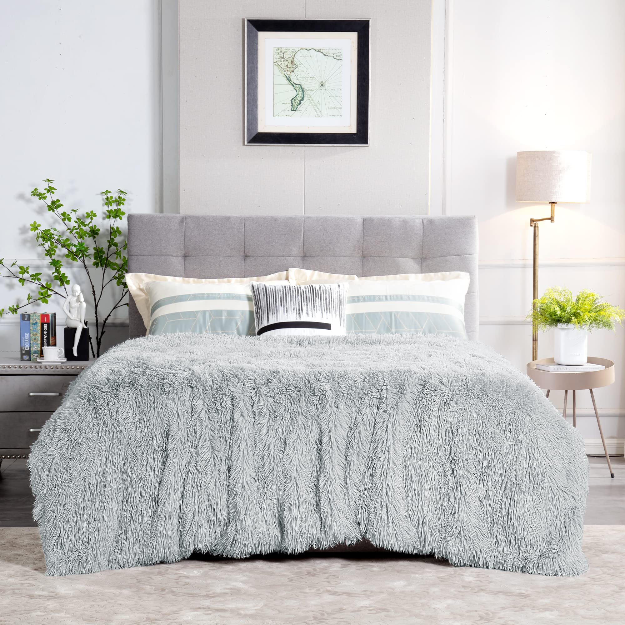 JONIYEAR Extra Large Decorative Fluffy Faux Fur Blanket Queen Size 80" x 90", Soft Luxury Lightweight Furry Blankets, Solid Cozy Shaggy Plush Thick Warm Fuzzy Blankets for Winter Bed Couch, White